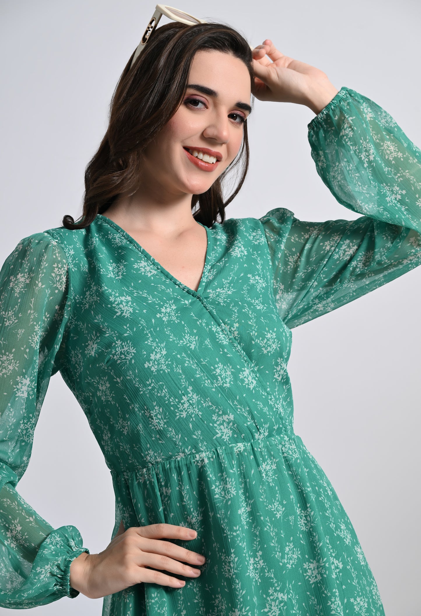 Women's Emerald Green Floral Mini Dress with Balloon Sleeves